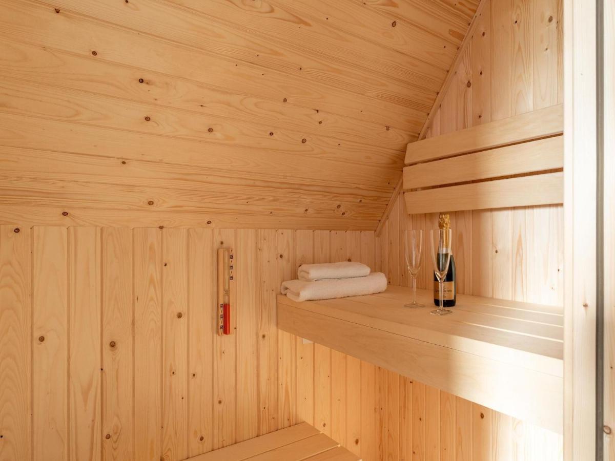 Modern Holiday Home By The Sea With Sauna Scherpenisse Exterior photo